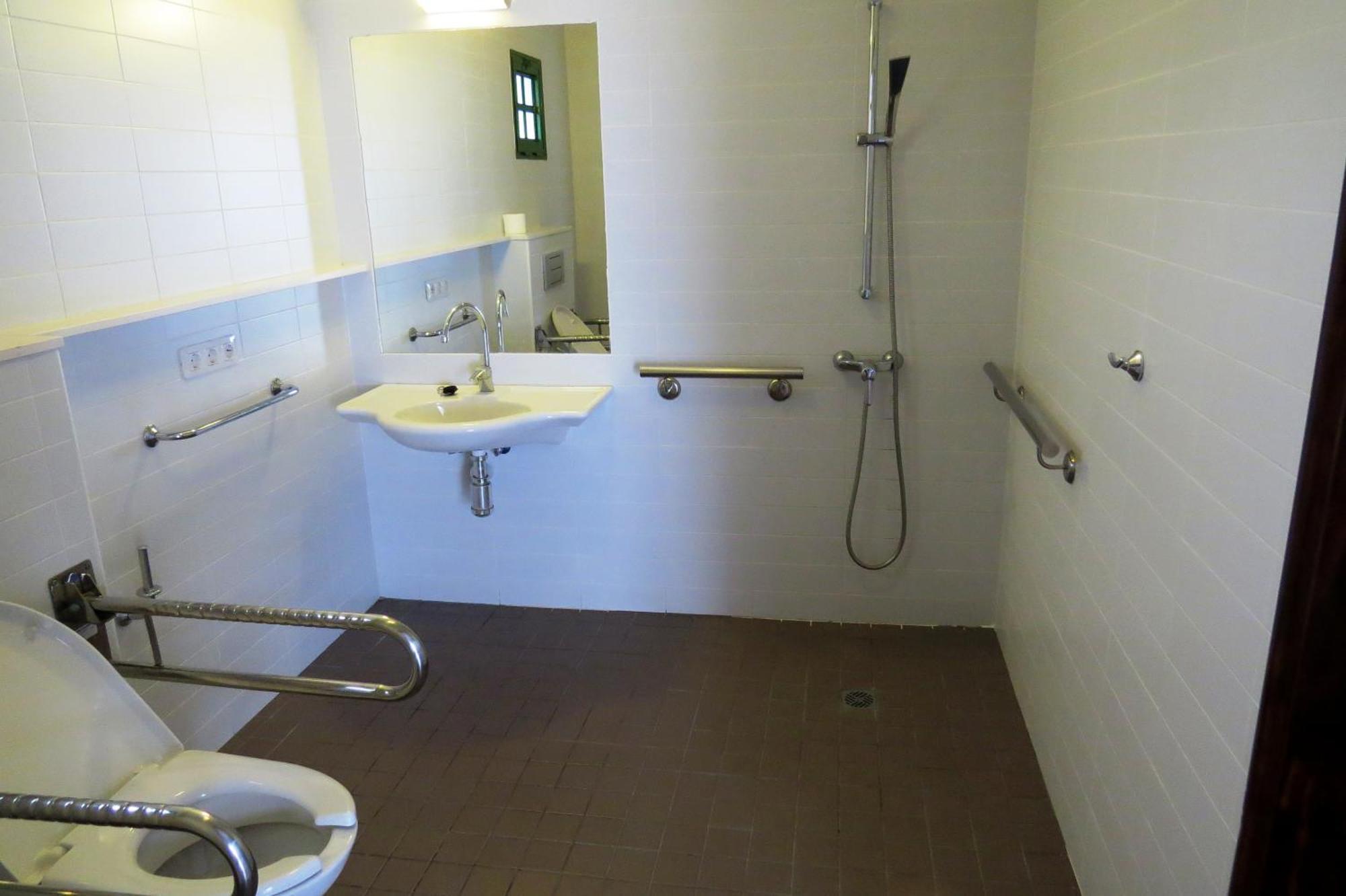 Double Room Disability Access,1324592398:JPEG