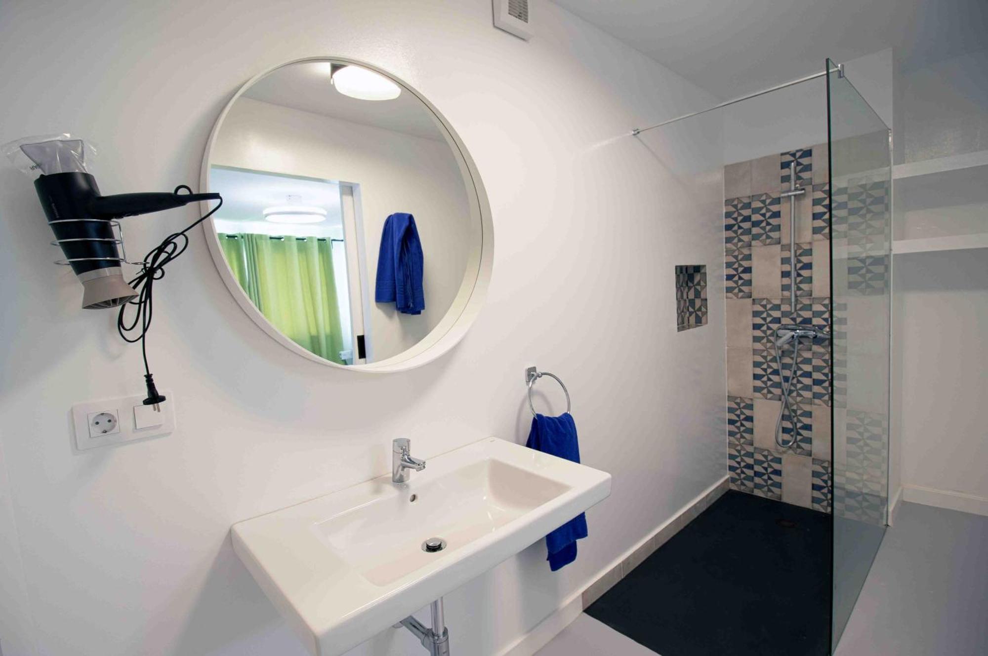 Double Room,1545405460:JPEG
